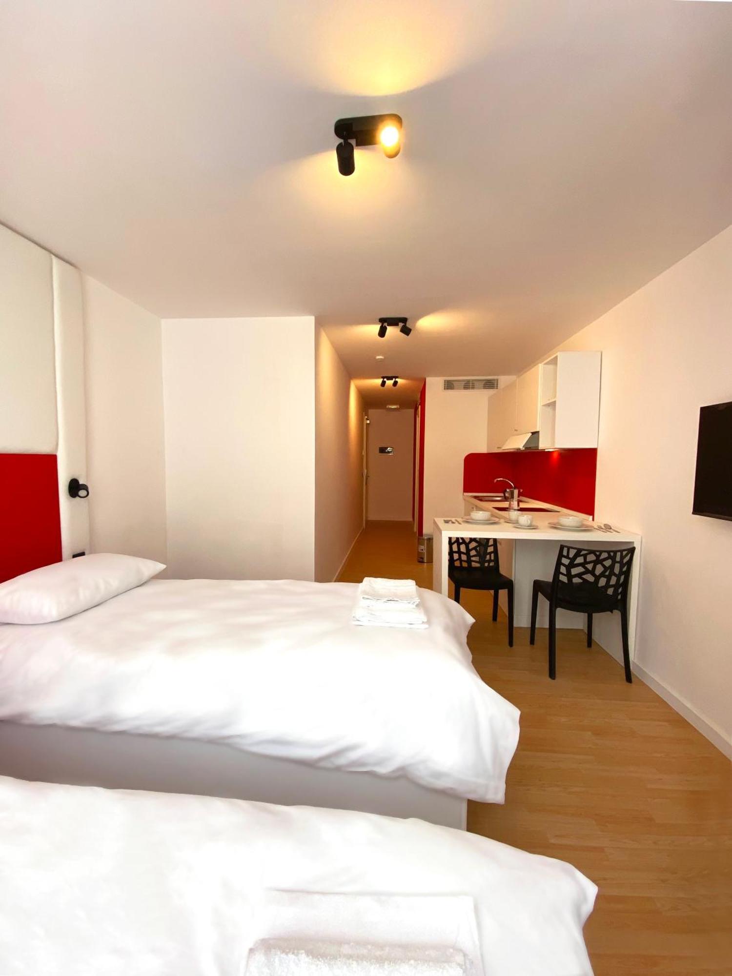 Citizen Suites Sliema Bagian luar foto